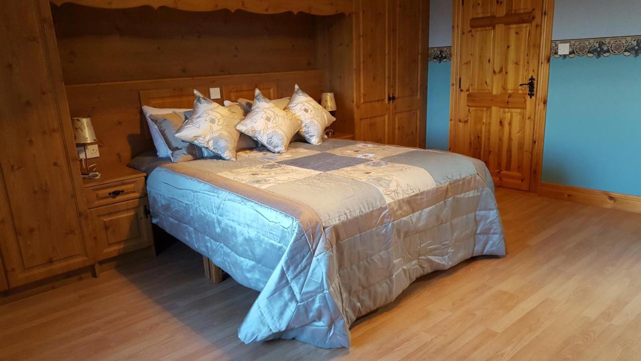 Leroy'S Lodge Headford Eksteriør billede